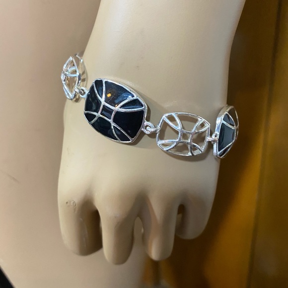 BEAUTIFUL BRACELET - Picture 4 of 7